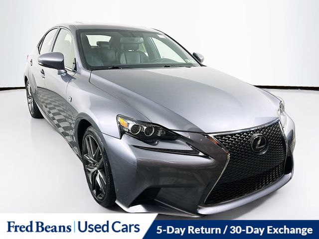 2016 Lexus IS 300's photo