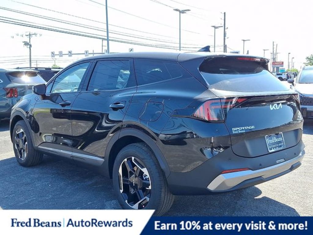 New 2026 Kia Sportage Hybrid S SUV