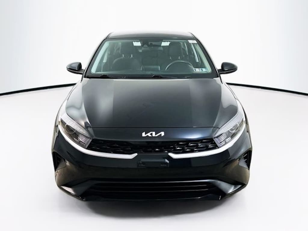 Used 2023 Kia Forte LXS Sedan