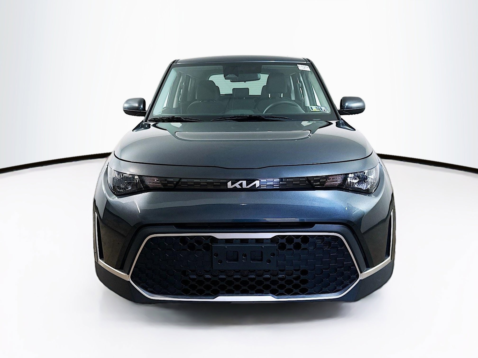2023 Kia Soul LX photo 2