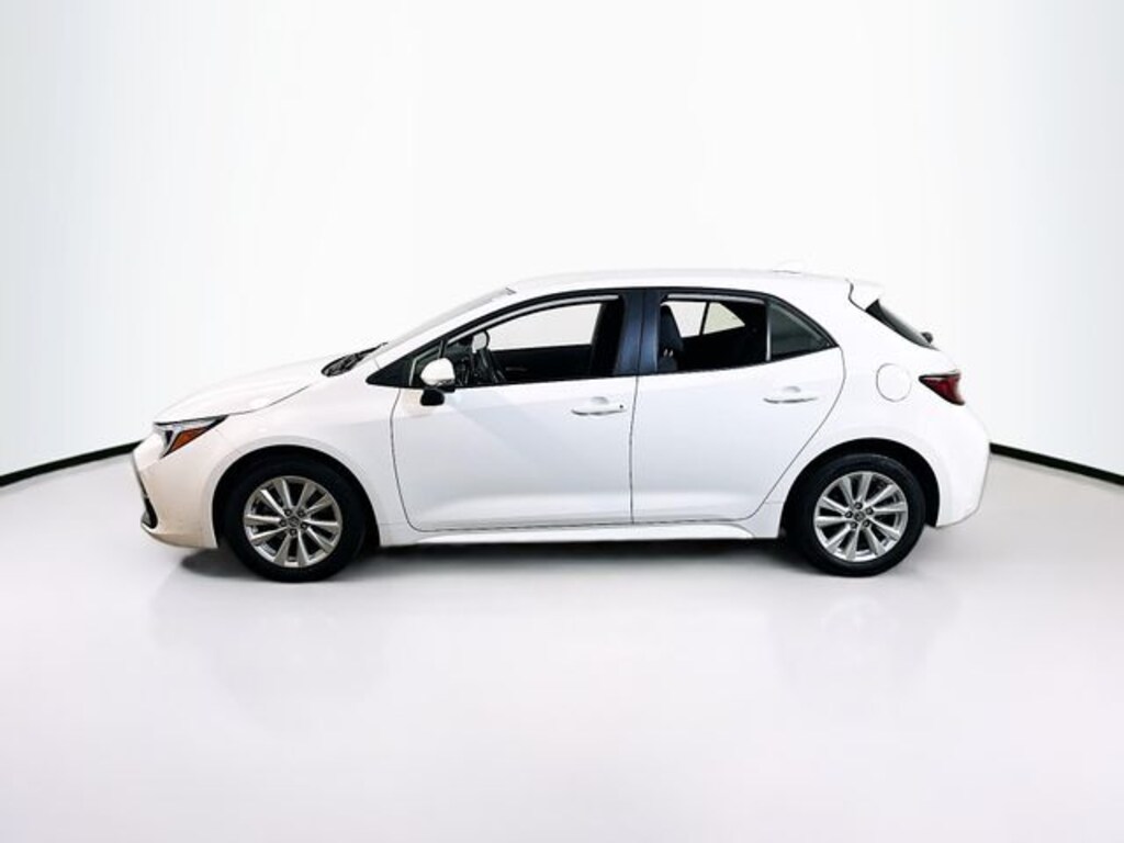 Used 2025 Toyota Corolla Hatchback SE Hatchback