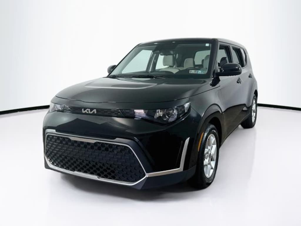 Certified 2023 Kia Soul LX Hatchback