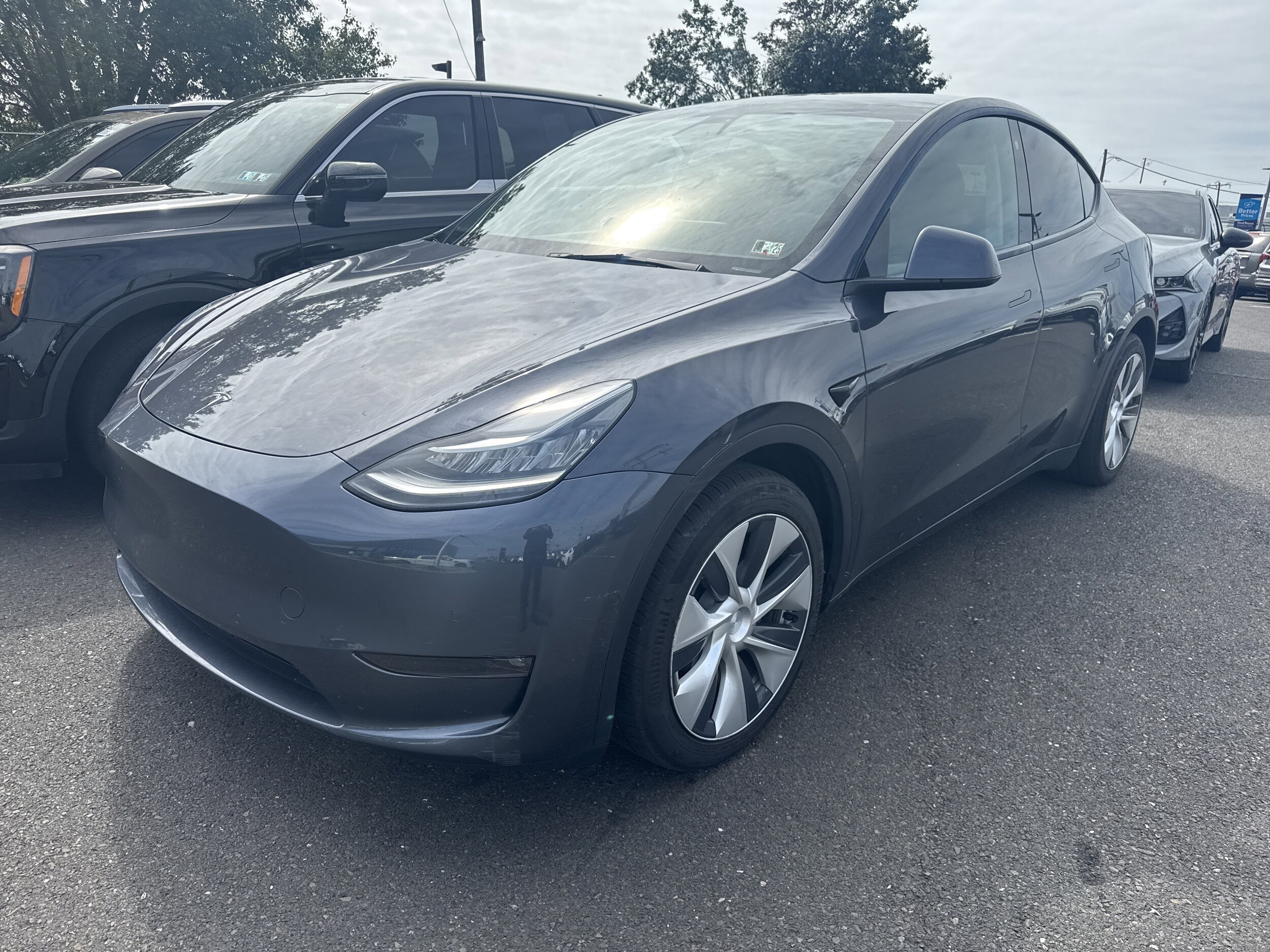2021 Tesla Model Y Long Range photo 3