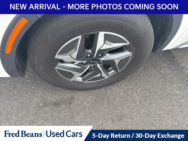 2021 Kia Sorento Hybrid S photo 4
