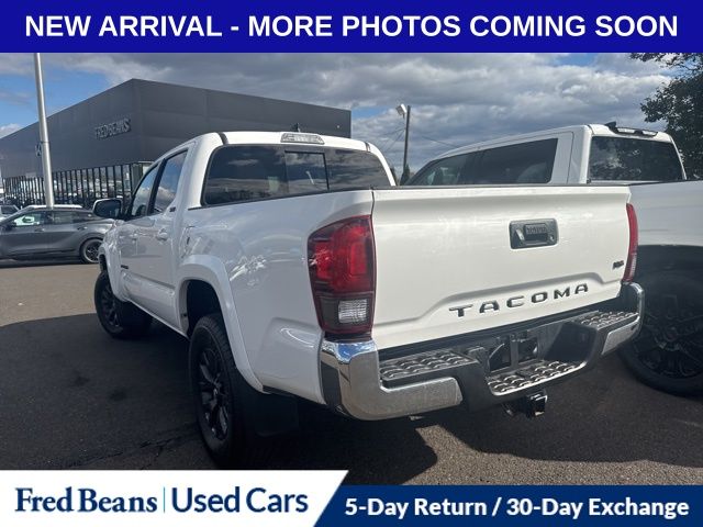 2023 Toyota Tacoma SR5 photo 3