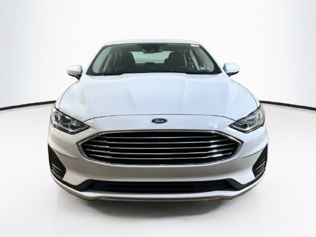 Used 2019 Ford Fusion SE Sedan