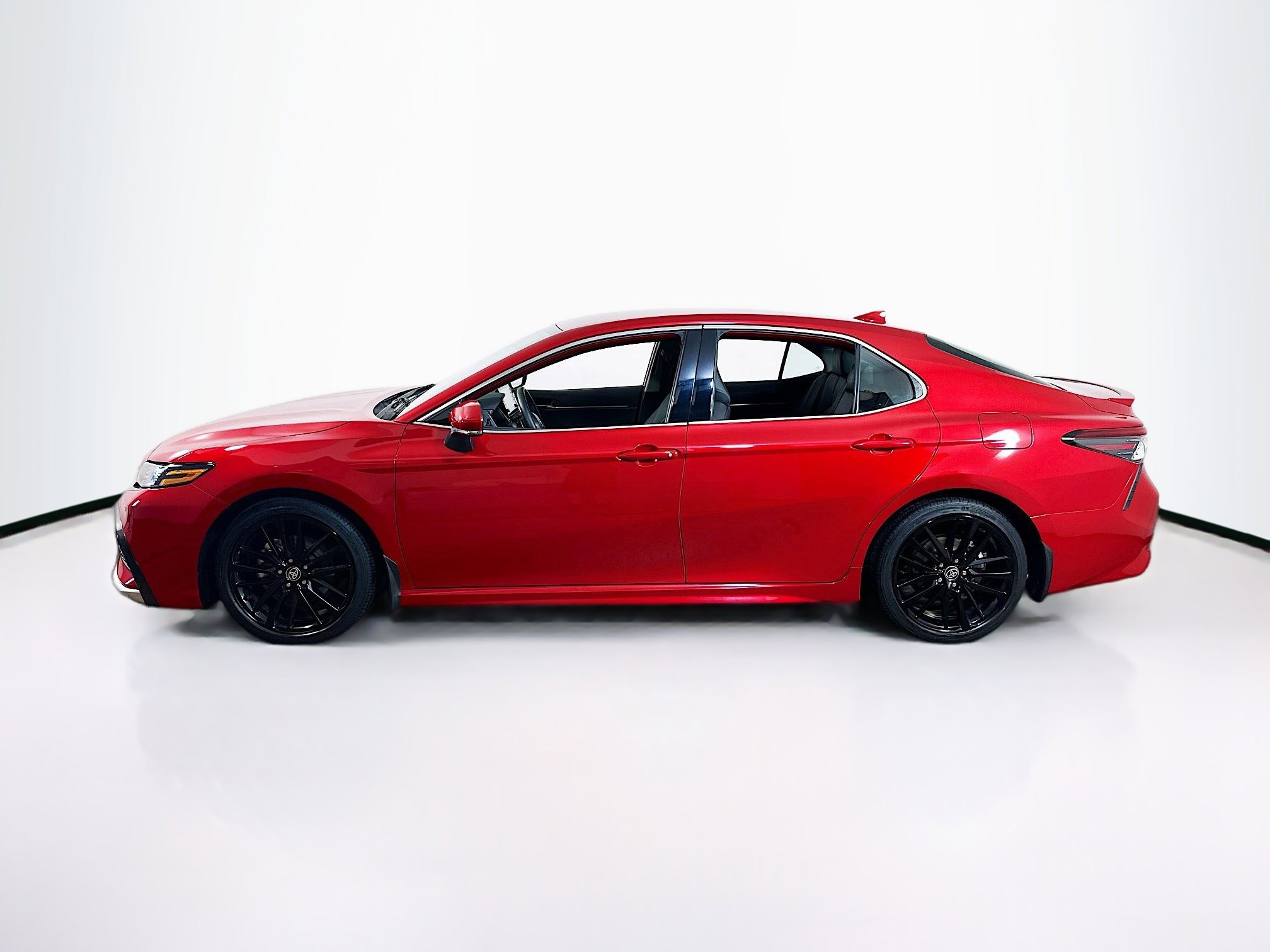 2023 Toyota Camry Hybrid XSE photo 4