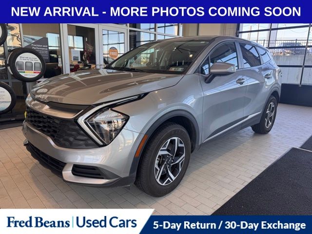 2023 Kia Sportage LX photo 3