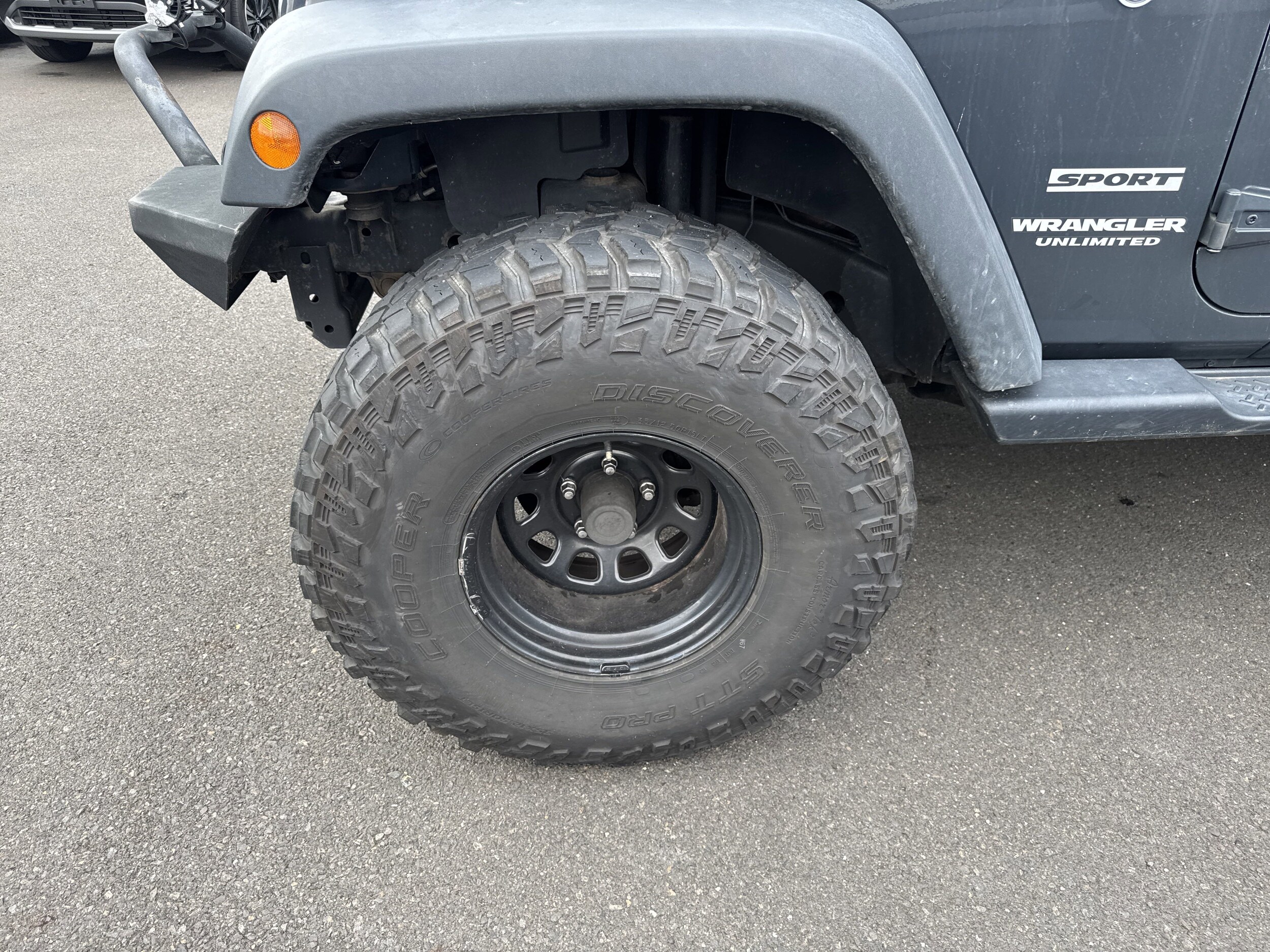 2017 Jeep Wrangler Unlimited Sport photo 4