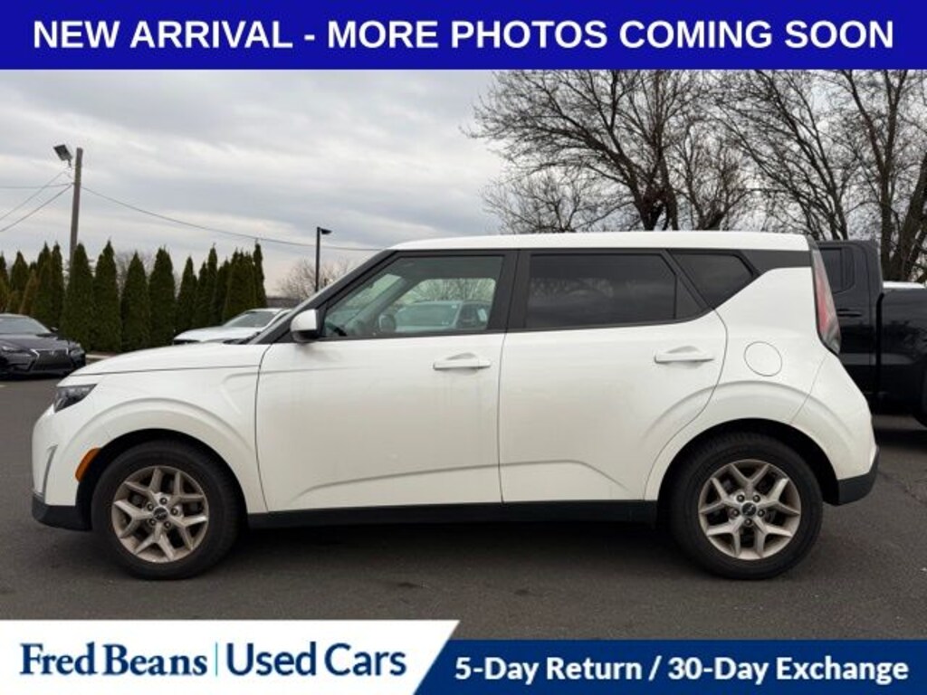 Used 2023 Kia Soul LX Hatchback