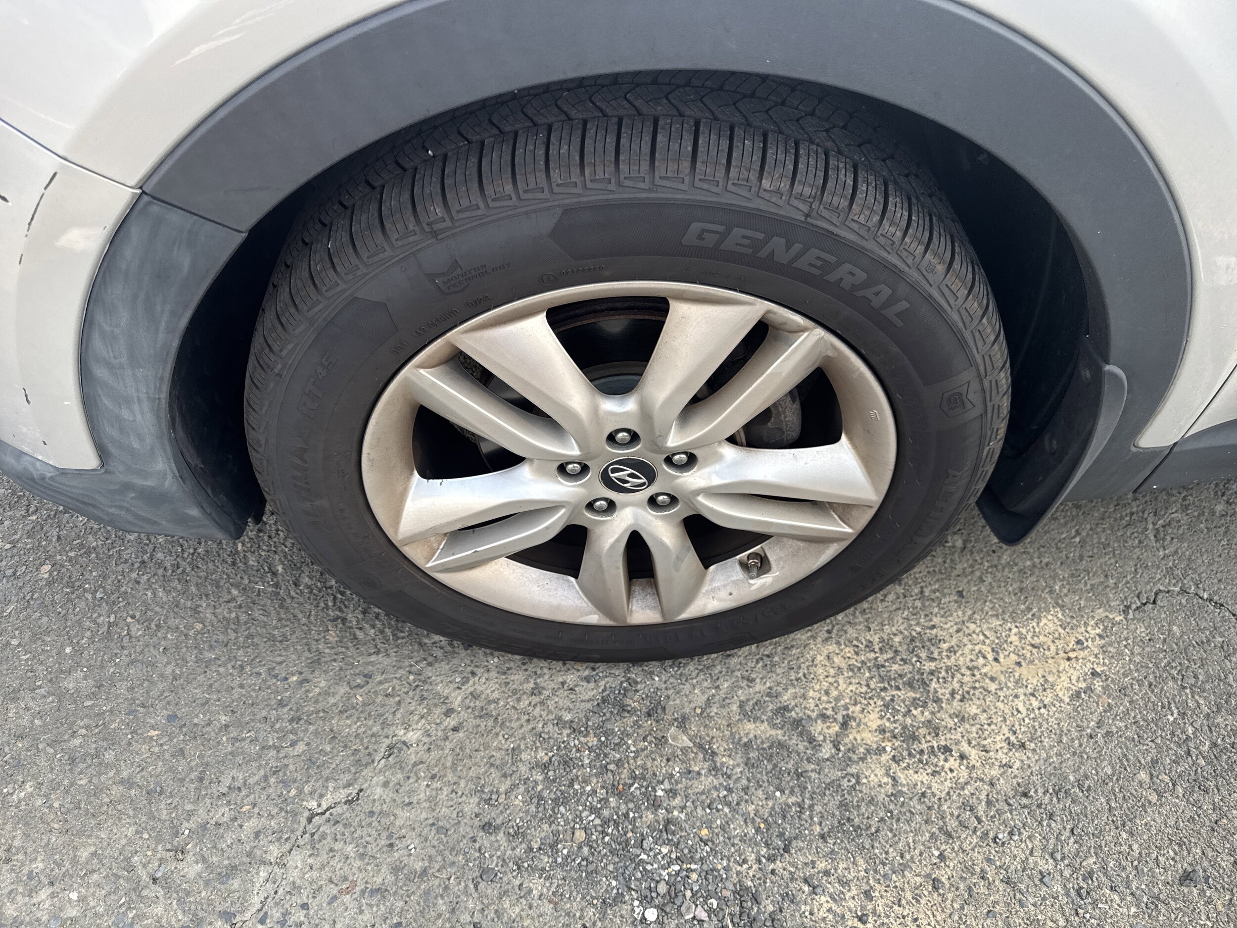 2014 Hyundai Santa Fe Sport 2.0T photo 3