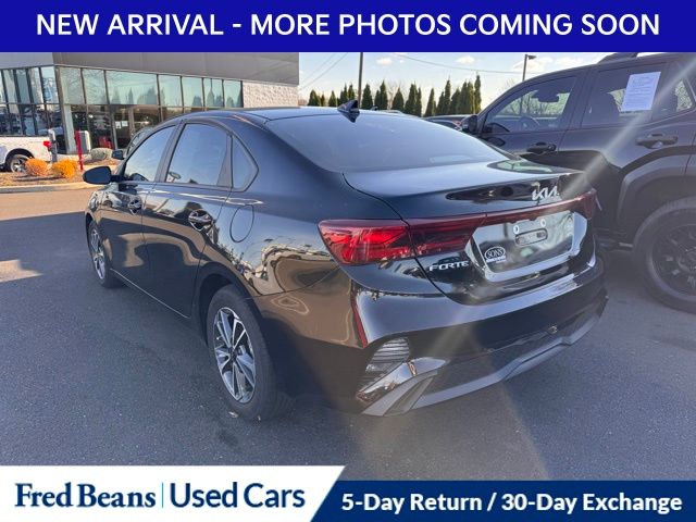 2024 Kia Forte LXS photo 4