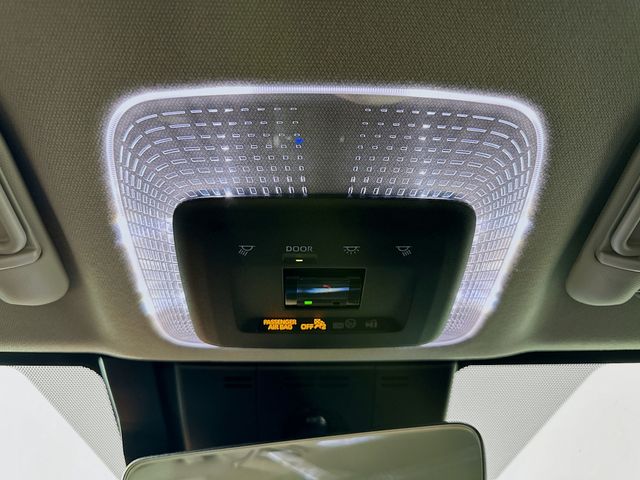 2023 Toyota Prius Prime SE - Photo 28