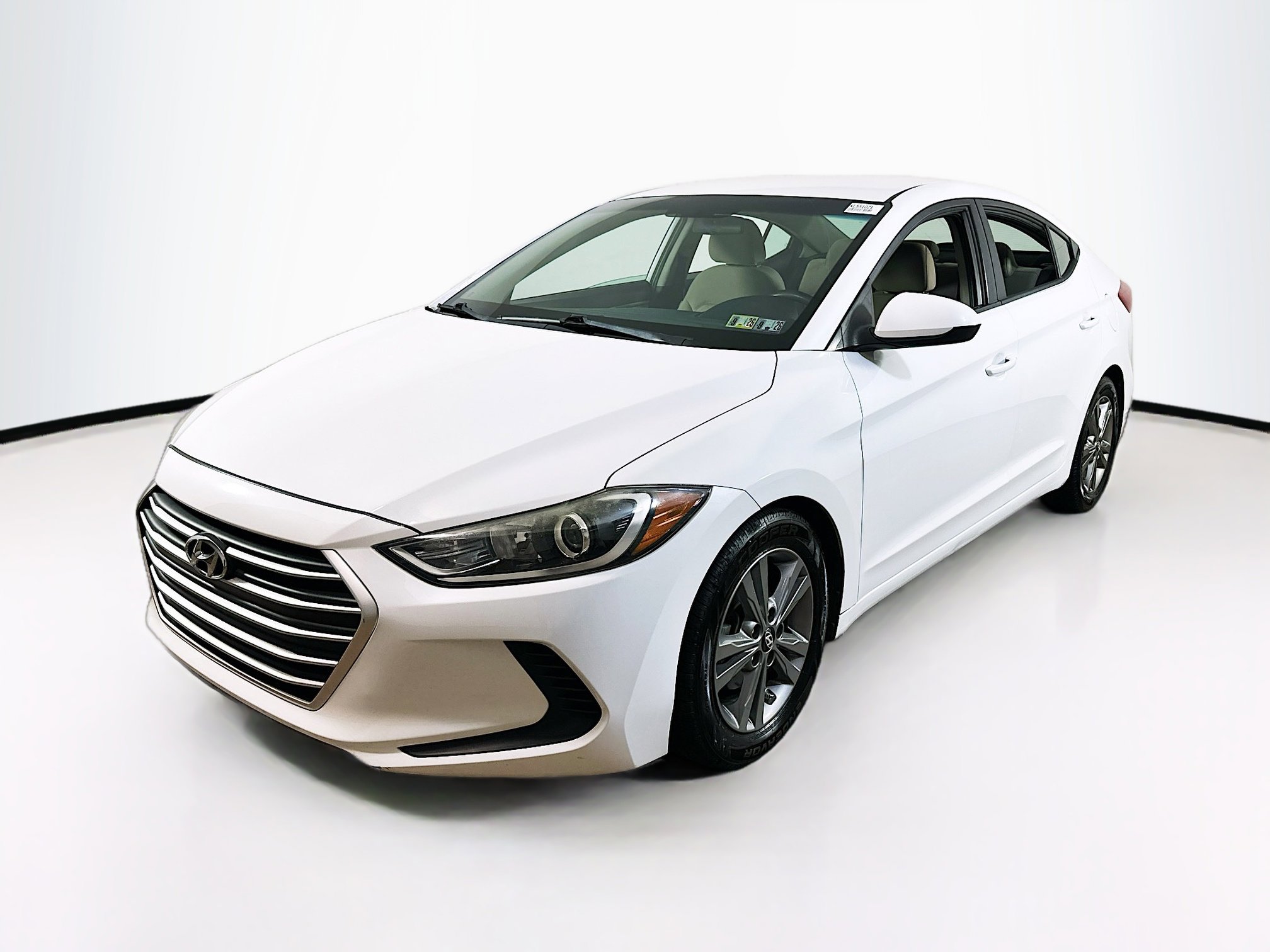 2017 Hyundai Elantra SE photo 3