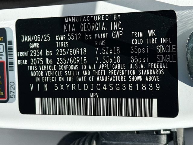 2025 Kia Sorento S - Photo 34