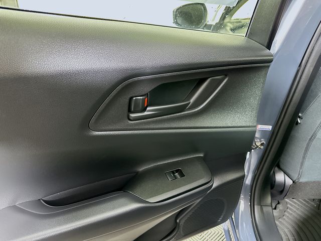 2023 Toyota Prius Prime SE - Photo 31