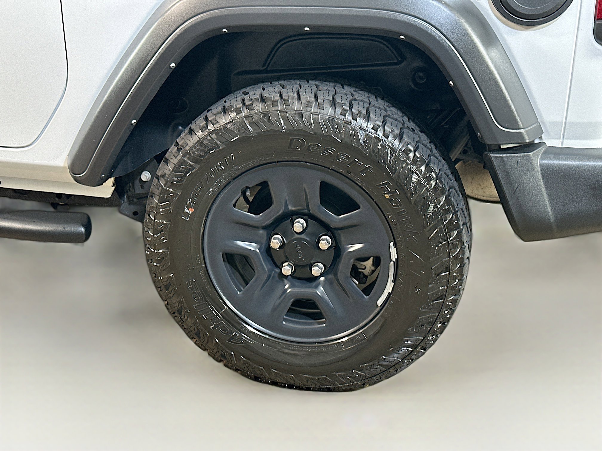 2022 Jeep Wrangler Sport photo 4
