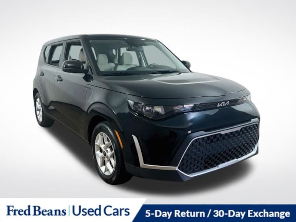 Certified 2023 Kia Soul LX Hatchback