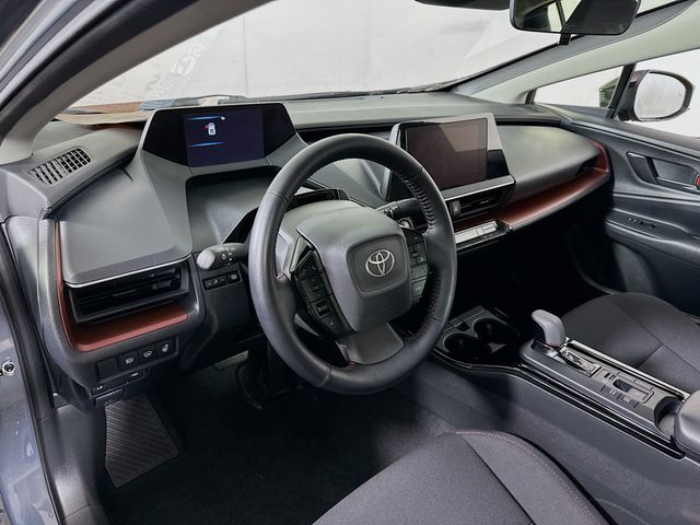 2023 Toyota Prius Prime SE - Photo 10