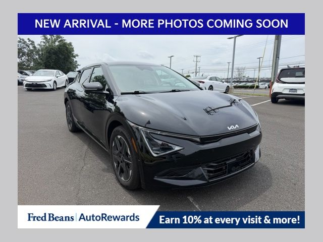 2025 Kia EV6 Wind AWD's photo