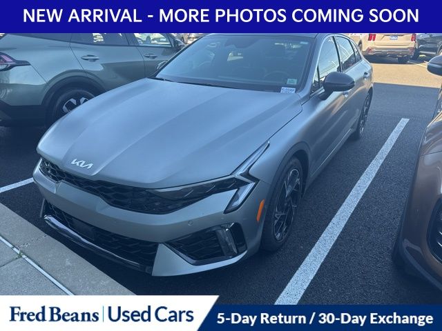 2025 Kia K5 GT-Line photo 3