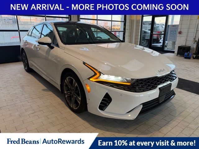 2022 Kia K5 Sedan 