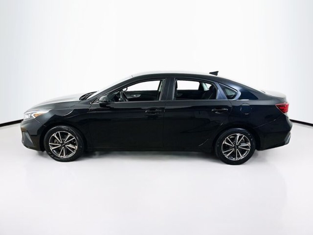 Used 2023 Kia Forte LXS Sedan