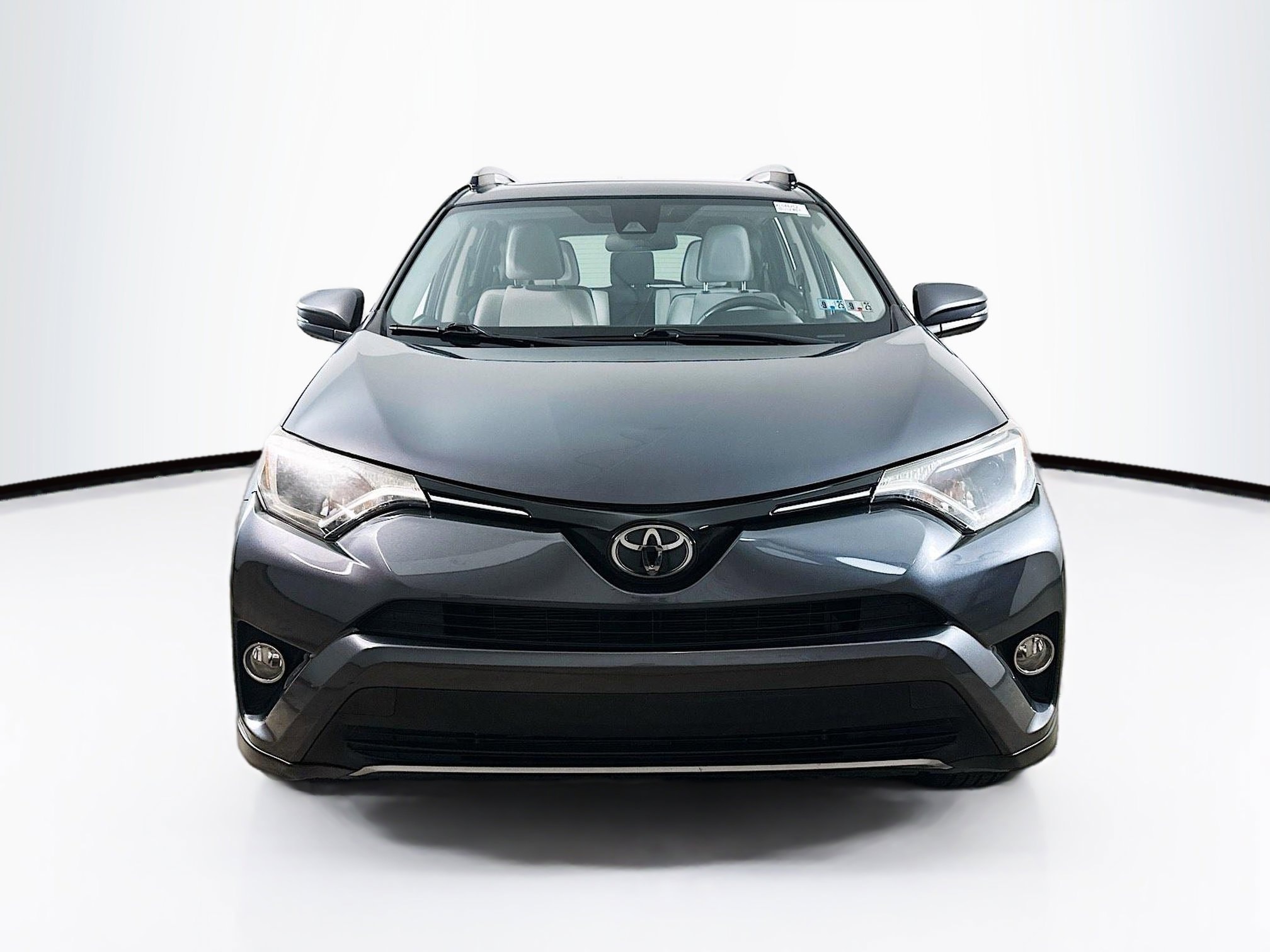 Used 2018 Toyota RAV4 XLE with VIN JTMRFREV4JD238197 for sale in Langhorne, PA