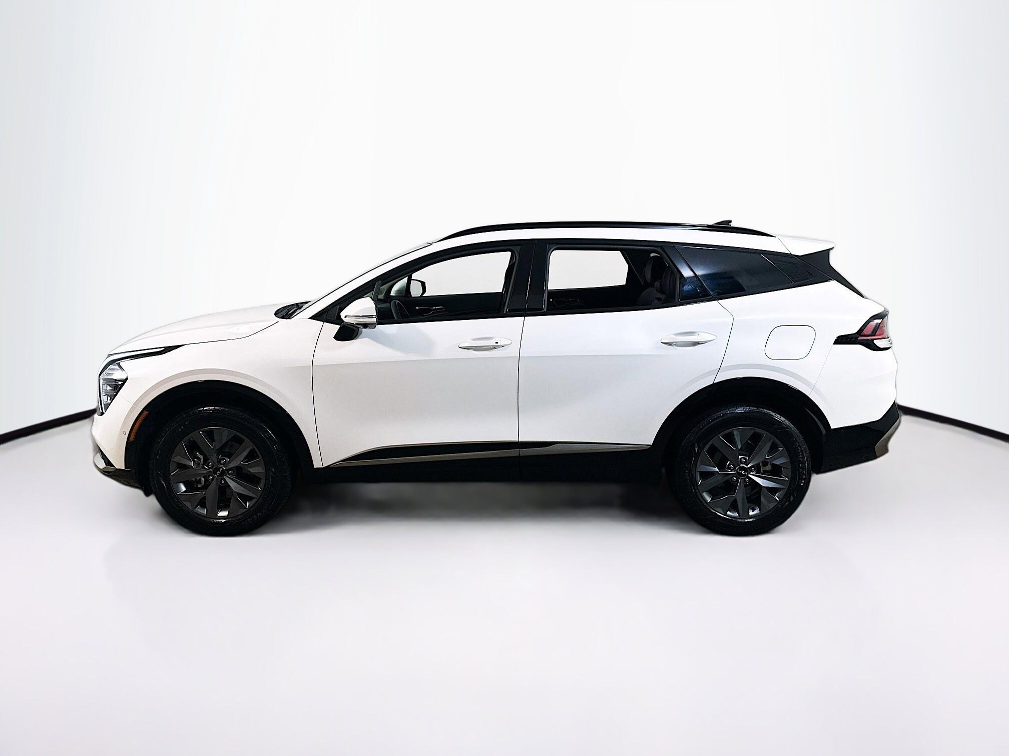 2025 Kia Sportage Hybrid photo 2