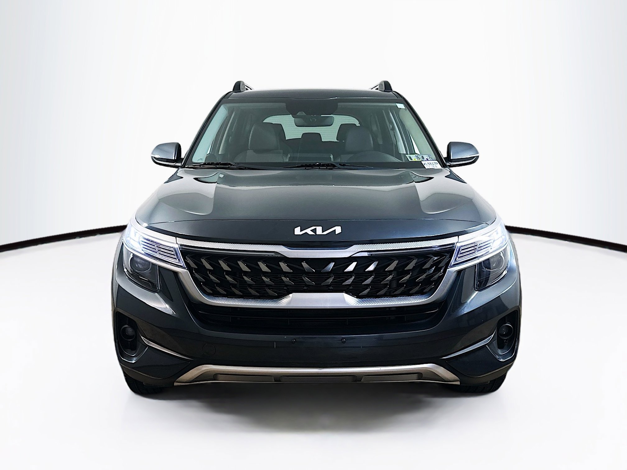2022 Kia Seltos Nightfall Edition photo 2
