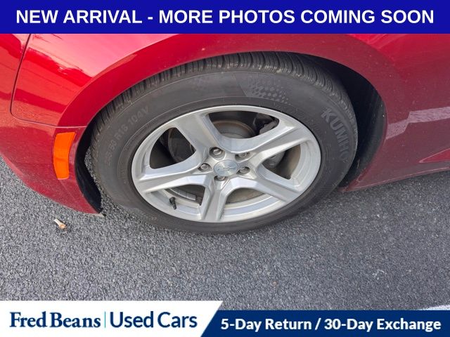 2021 Chevrolet Camaro 2LT photo 4