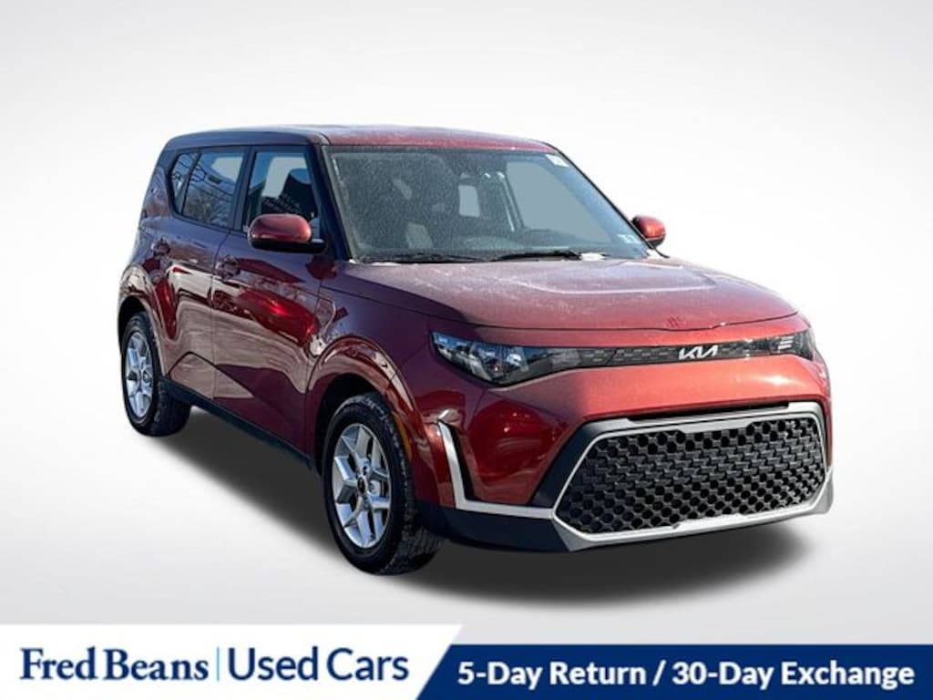 Used 2023 Kia Soul LX Hatchback