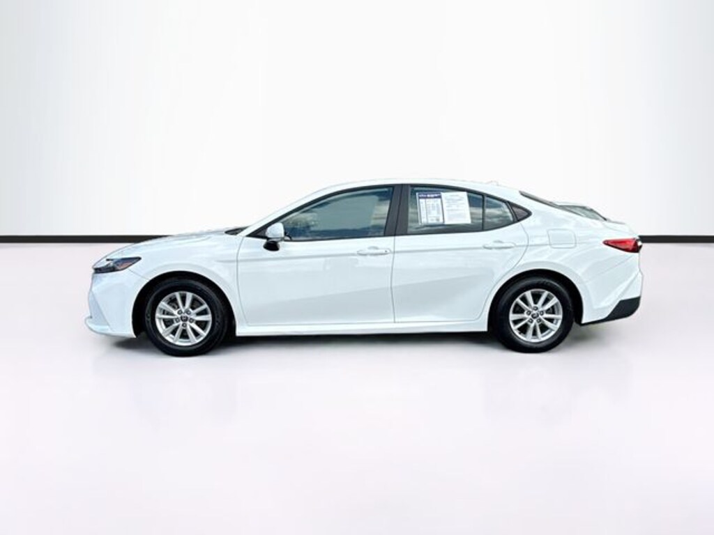 Used 2025 Toyota Camry SE Sedan