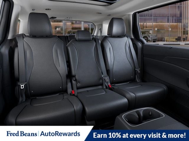 2025 Kia Carnival SX Prestige - Photo 17