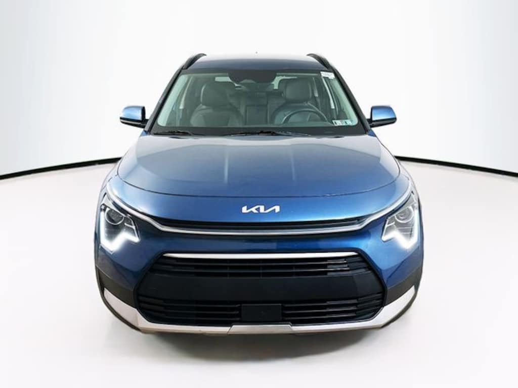 Used 2024 Kia Niro Plug-In Hybrid EX SUV