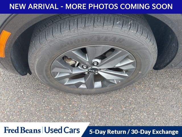 2025 Kia Sportage Hybrid photo 2