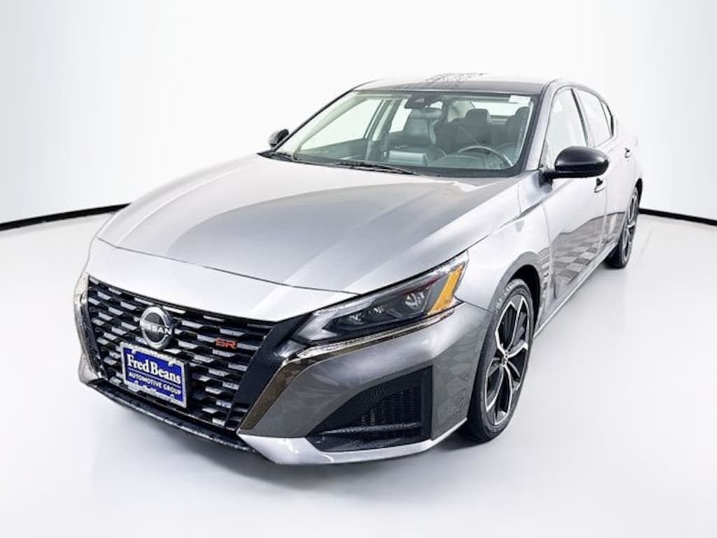 Used 2024 Nissan Altima 2.5 SR Sedan