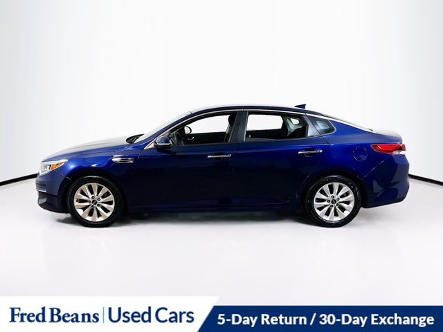 2017 Kia Optima LX photo 2