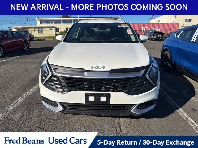 2023 Kia Sportage LX photo 2