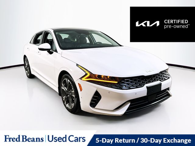 2022 Kia K5 EX's photo