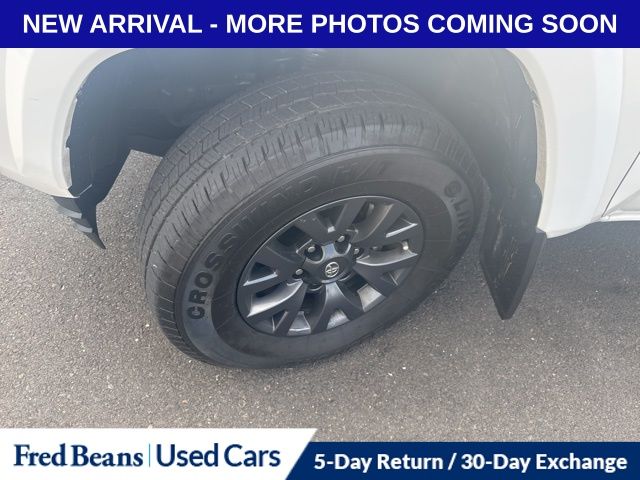 2023 Toyota Tacoma SR5 photo 2