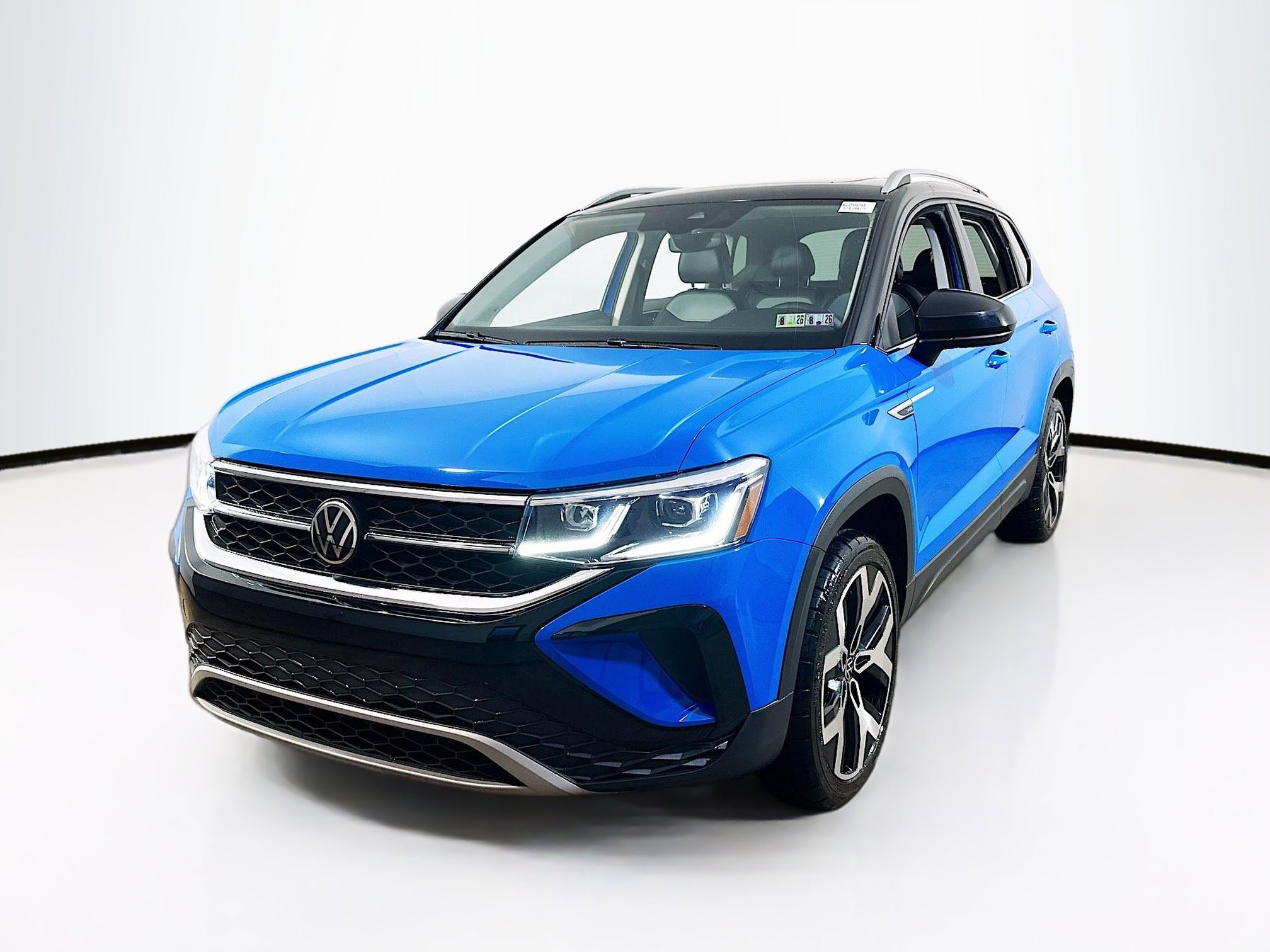 2023 Volkswagen Taos SEL photo 3