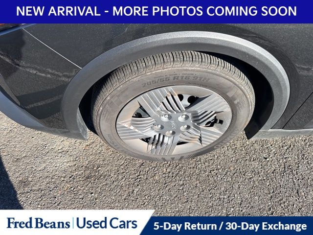 2025 Kia K4 LX photo 4