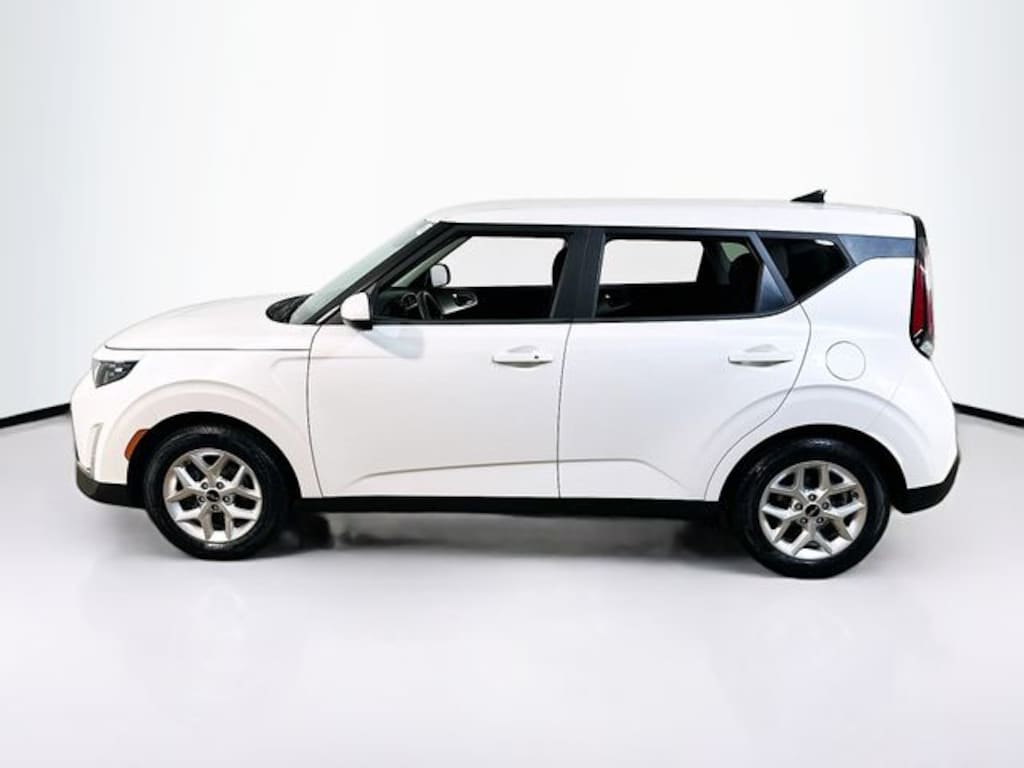 Used 2023 Kia Soul S Hatchback