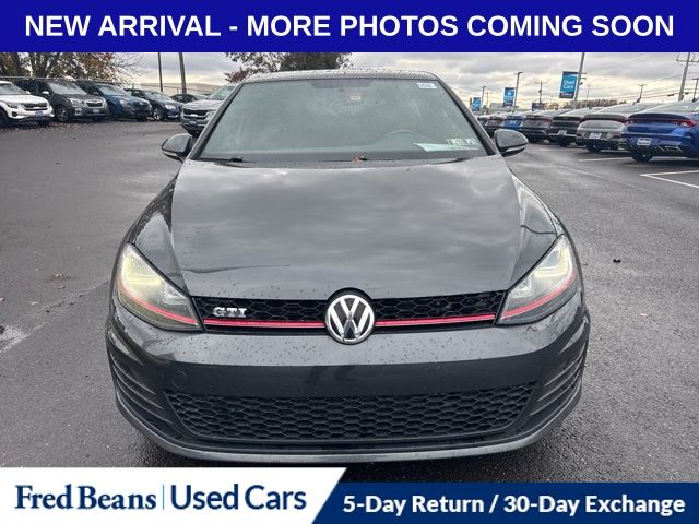 2015 Volkswagen Golf GTI S photo 2