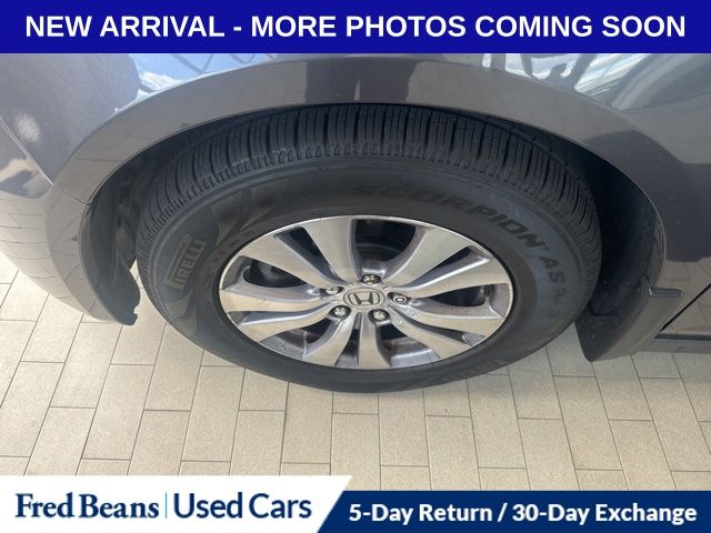 2016 Honda Odyssey EX photo 4