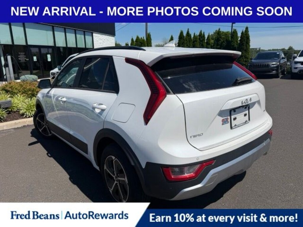 Used 2023 Kia Niro EX SUV