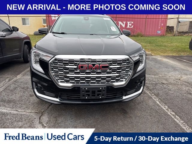 2023 Gmc Terrain Denali photo 2