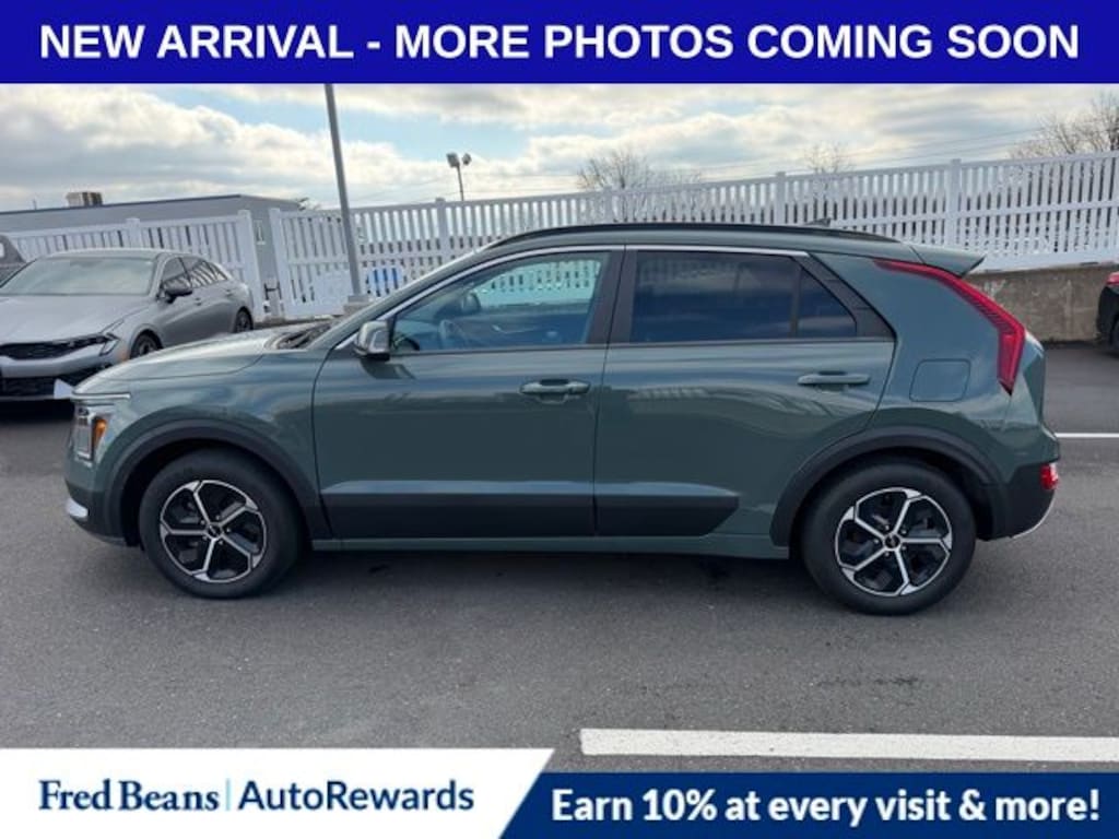 Used 2023 Kia Niro EX SUV