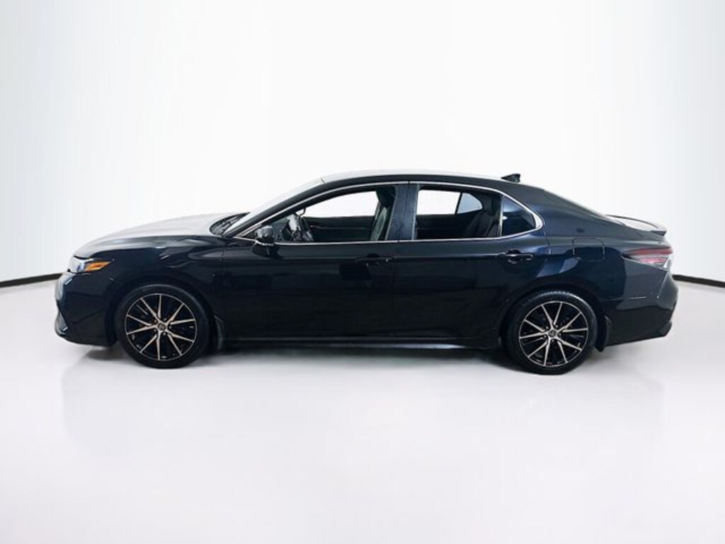 Used 2023 Toyota Camry SE Sedan